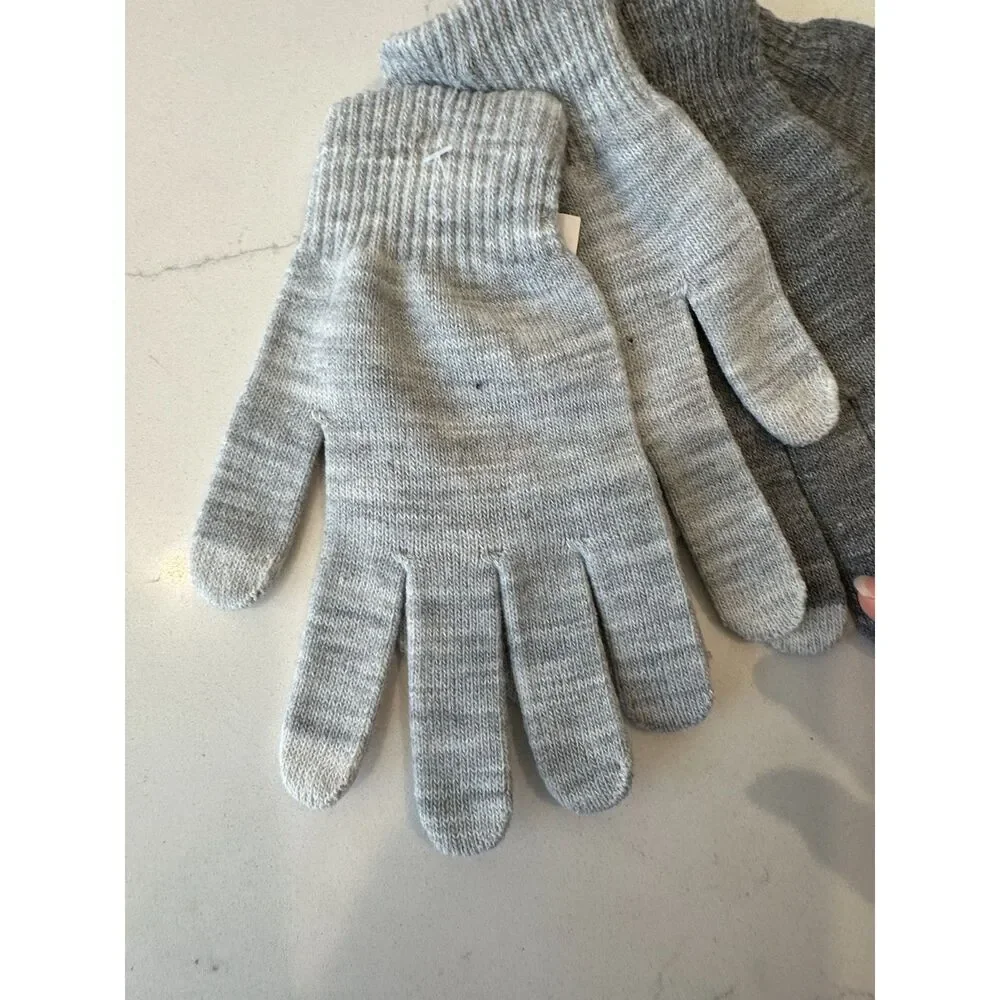NWOT Magic Knit Gloves Touchscreen Gray 2 Pack